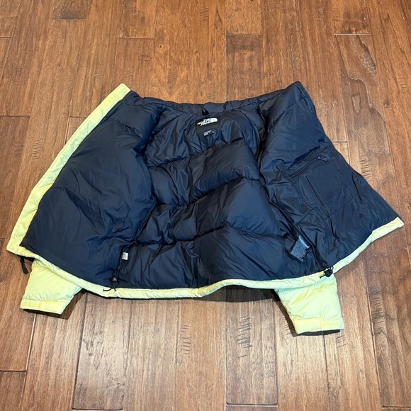 NWT! 1X Nuptse - The North Face Women's Light Yellow & Black Puffer - Picture 7 of 14